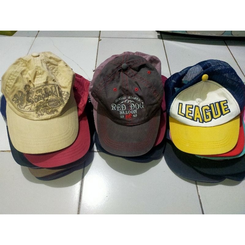 Borongan topi second badan priloved