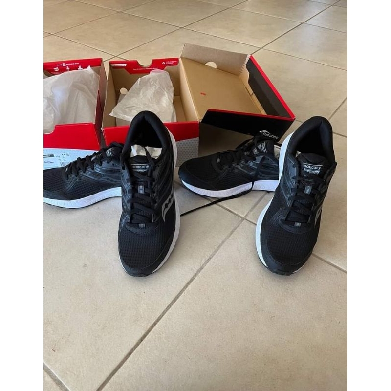 Saucony original running road dan trail running