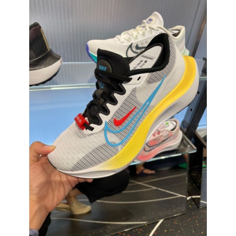 Nike zoom fly women