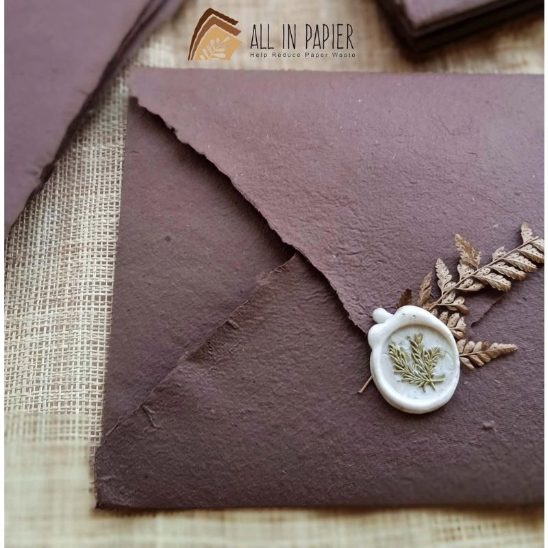 

Kertas Daur Ulang A5 Warna Cokelat Tua – Handmade & Ramah Lingkungan
