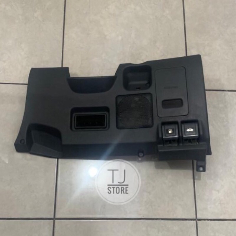 Cover Dashboard Bawah Setir Toyota Land Cruiser VX / VXR 80