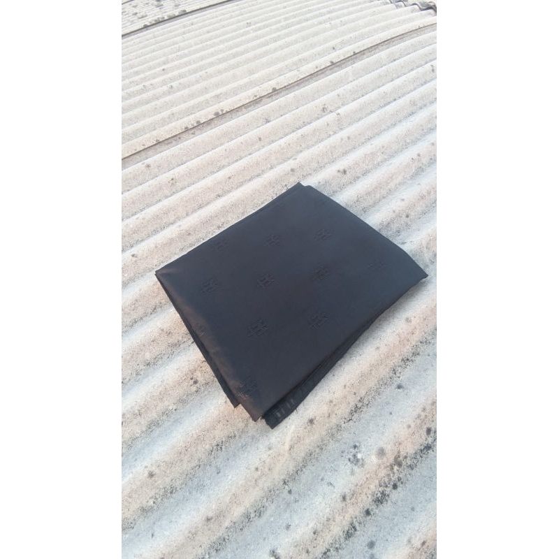 sarung maternal *throng*