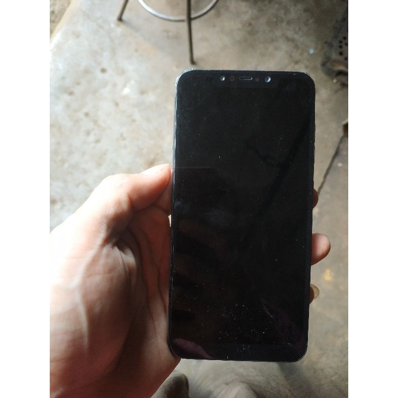 Xiaomi Poco F1...Ram: 6/128GB... HP Gaming Snapdragon 845...Minus Layar