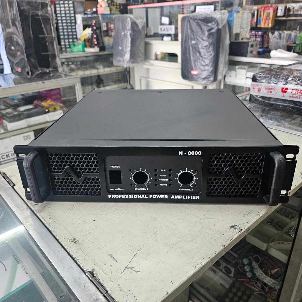 Box Amplifier N8000 2.5U
