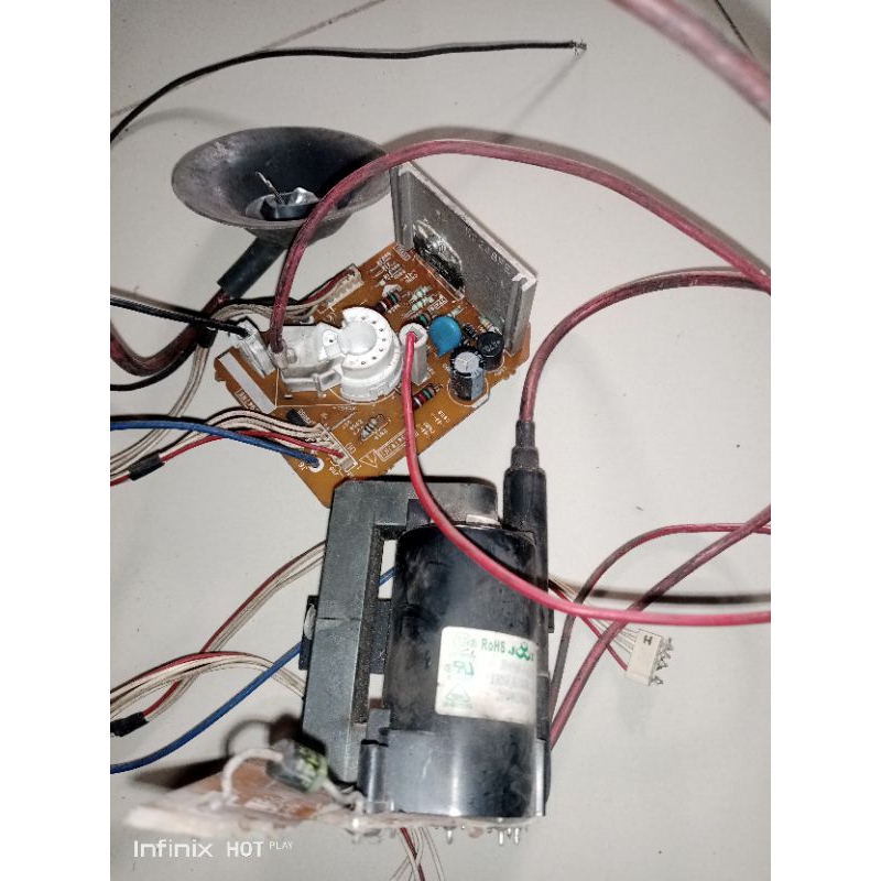 fbt tv Sanyo jf0501-38530 bekas