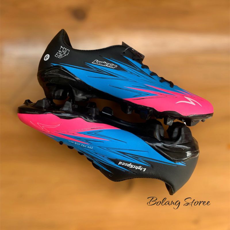 sepatu bola specs accelerator lightspeed hitam terbaru/sepatu bola specs
