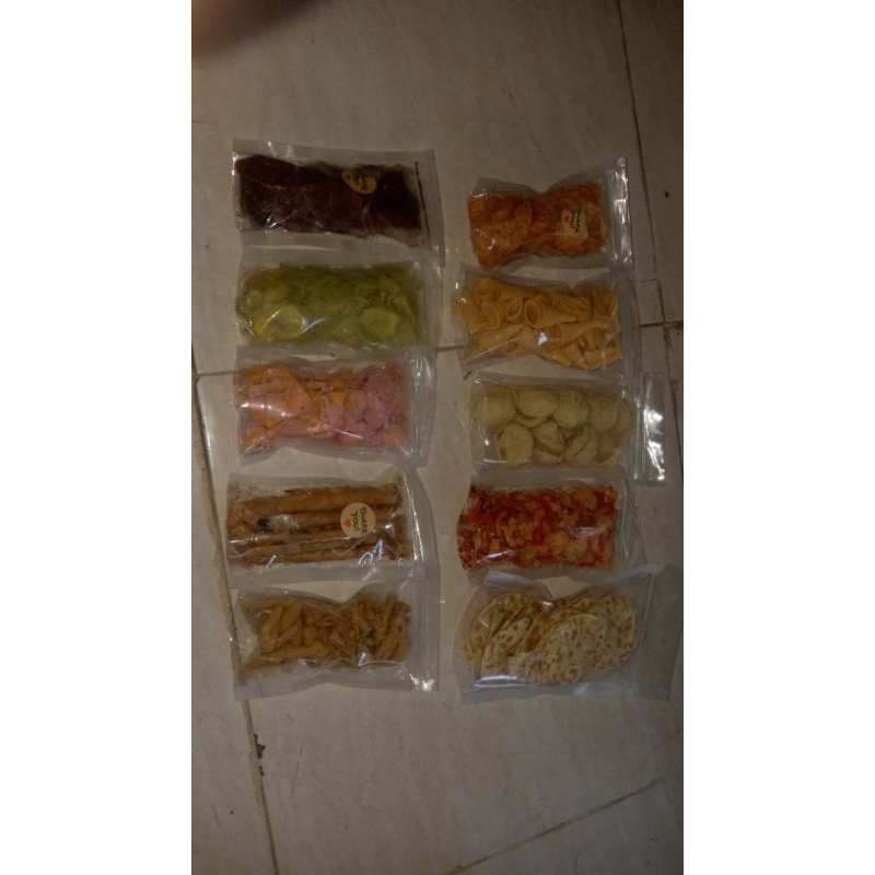 

ANEKA SNACK