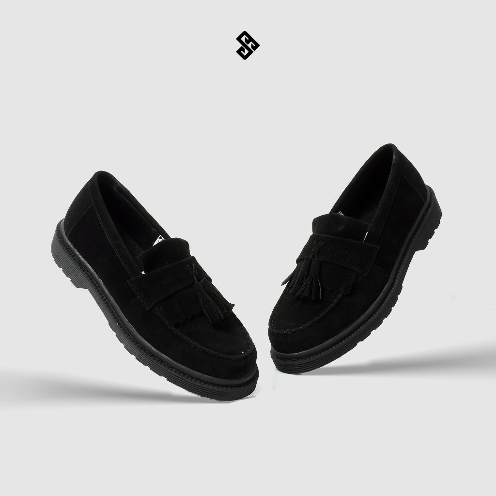 SAMA BRAND - ALETTA SUEDE BLACK Sepatu Slip On Loafers Pria Formal Hitam docmart dokmar loafer cowok