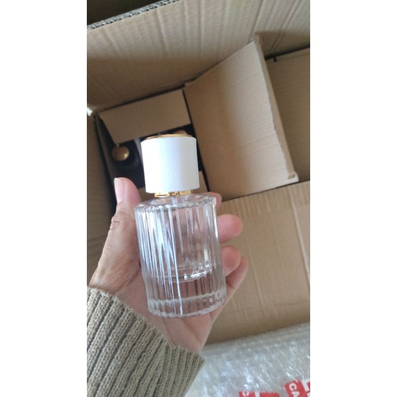 botol parfum chlo*ee mix warna 30 ml hitam dan putih/botol parfum bulat hitam/botol parfum putih 30 