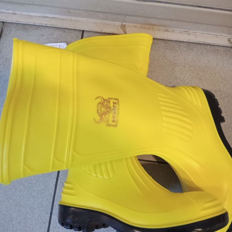 SEPATU BOOT WAYNA INYATI 1378 / BOOT KUNING WAYNA INYATI / BOOTS WAYNE INYATI / SEPATU SAFETY BOOT