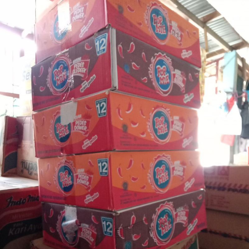 

POP MIE PEDAS DOWER DAN GLEDEK 1 DUS ISI 12 PCS