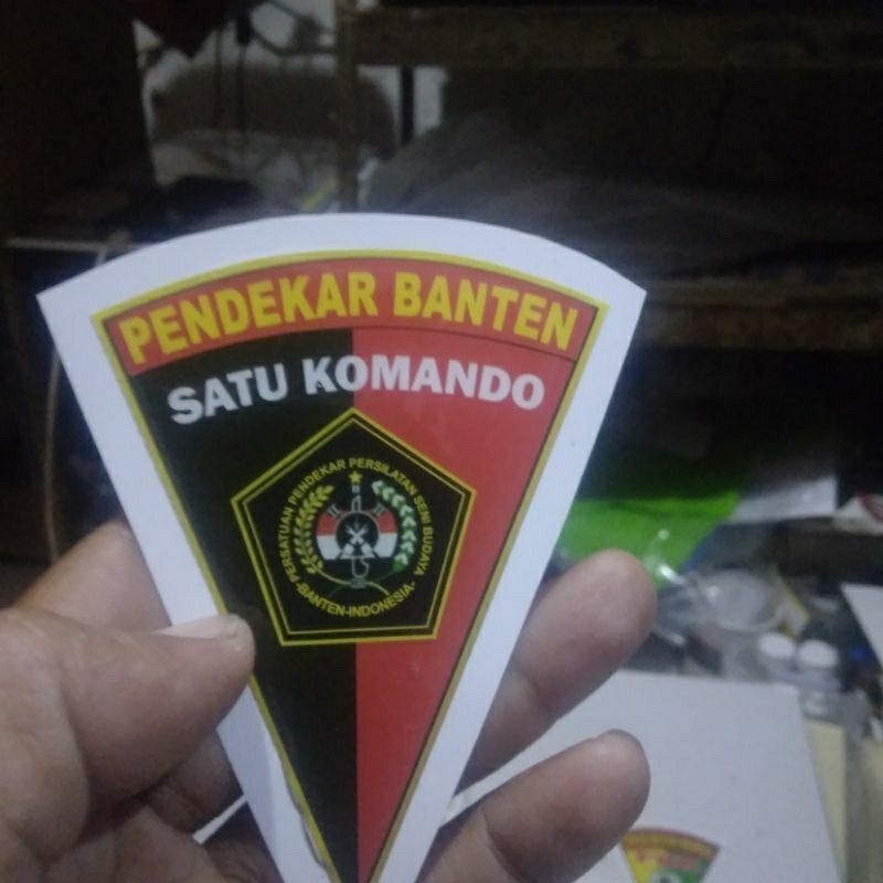 

stiker resin timbul logo pendekar banten.