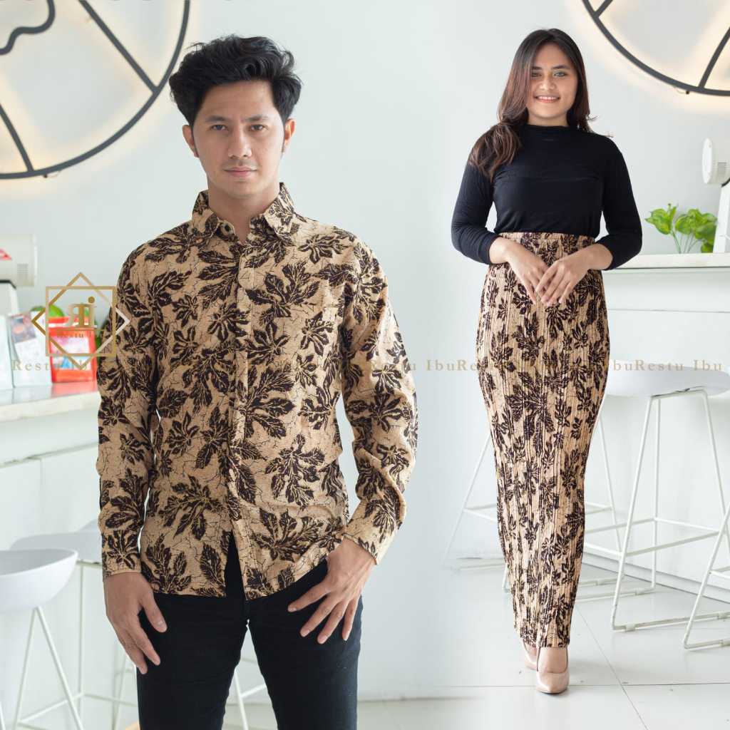 Couple rok plisket dan kemeja panjang / couple batik kondangan / couple batik wisuda / couple batik 