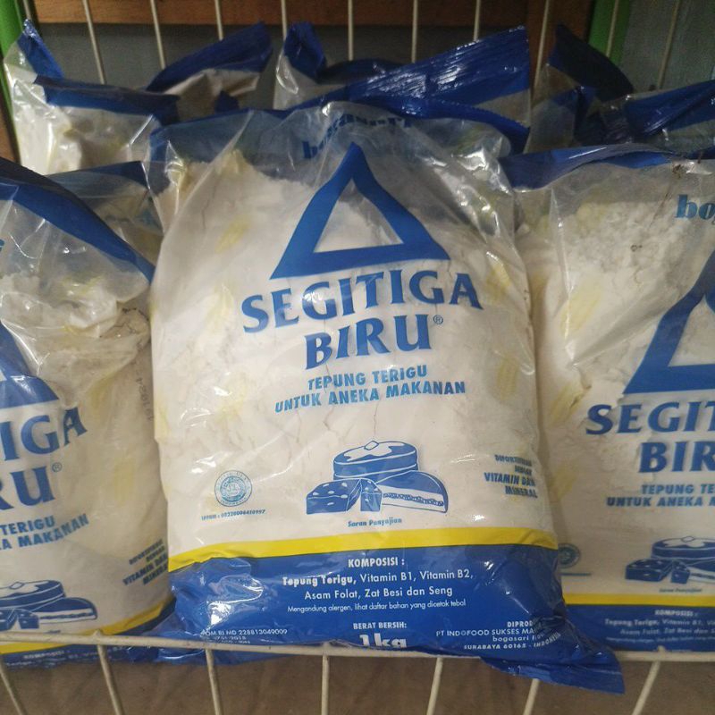 

terigu segitiga biru kemasan 1 kg