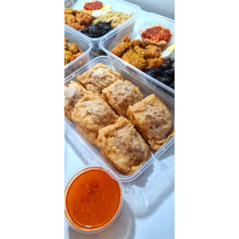 

[ READY SETIAP HARI ] Yong Tahu Babi Udang 1 Box 6pcs