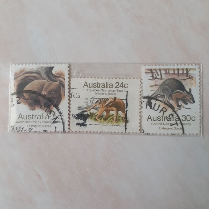 

(A) Perangko Australia Endangered Species (1981-1984) Tahun 1981 set 3pcs