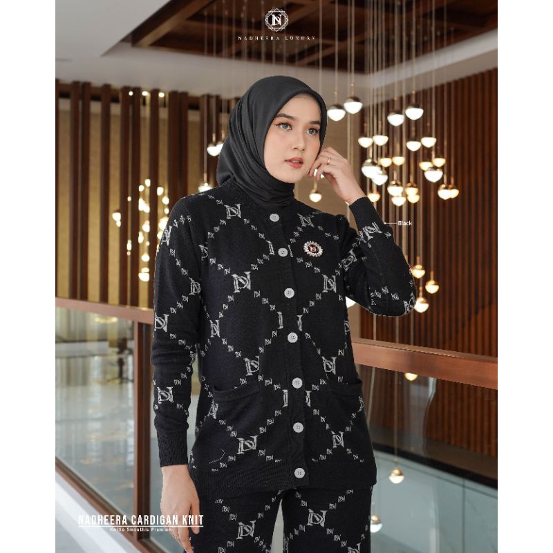 CARDIGAN by:NADHEERA LUXURY
