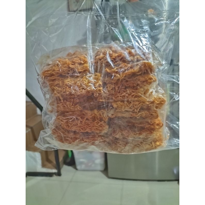 

Mie Kremesan Balado