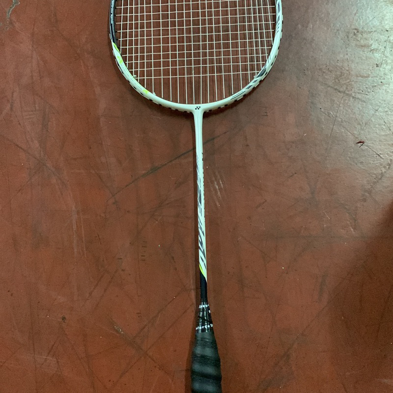 yonex astrox 99 play second