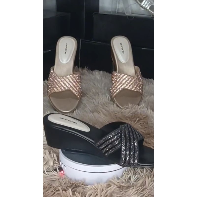 sepatu sandal wedges antonio shoes Hitam 5008