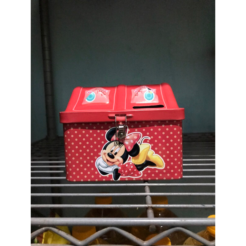 Celengan Anak dengan gembok / kunci. motif Mickey Mouse dan Minnie Mouse