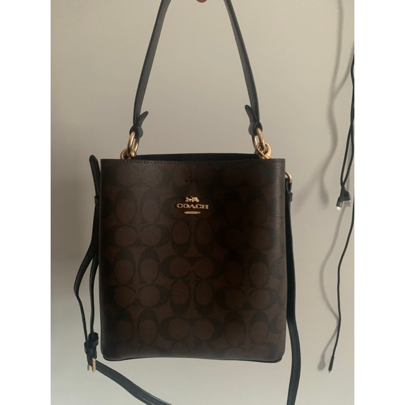 Preloved tas coach small town bucket