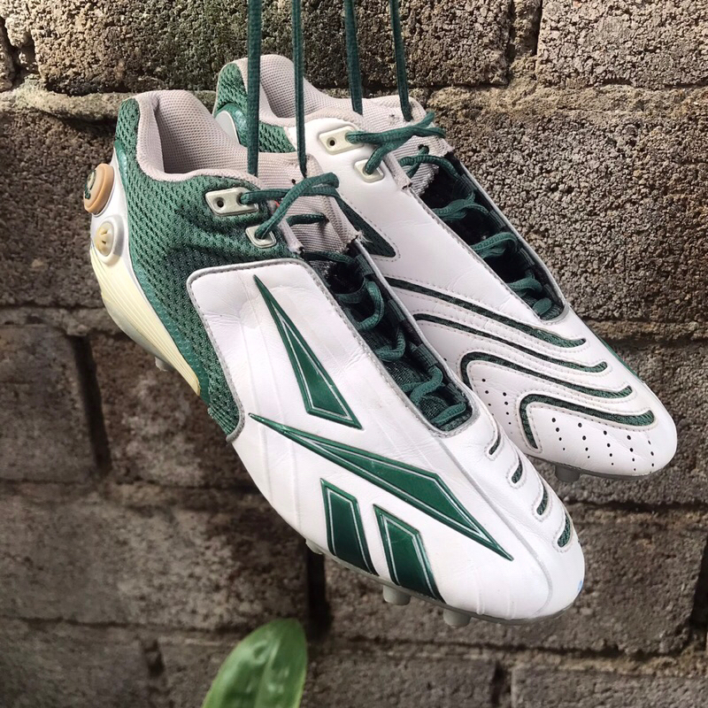 Sepatu Bola Reebok NFL Legend