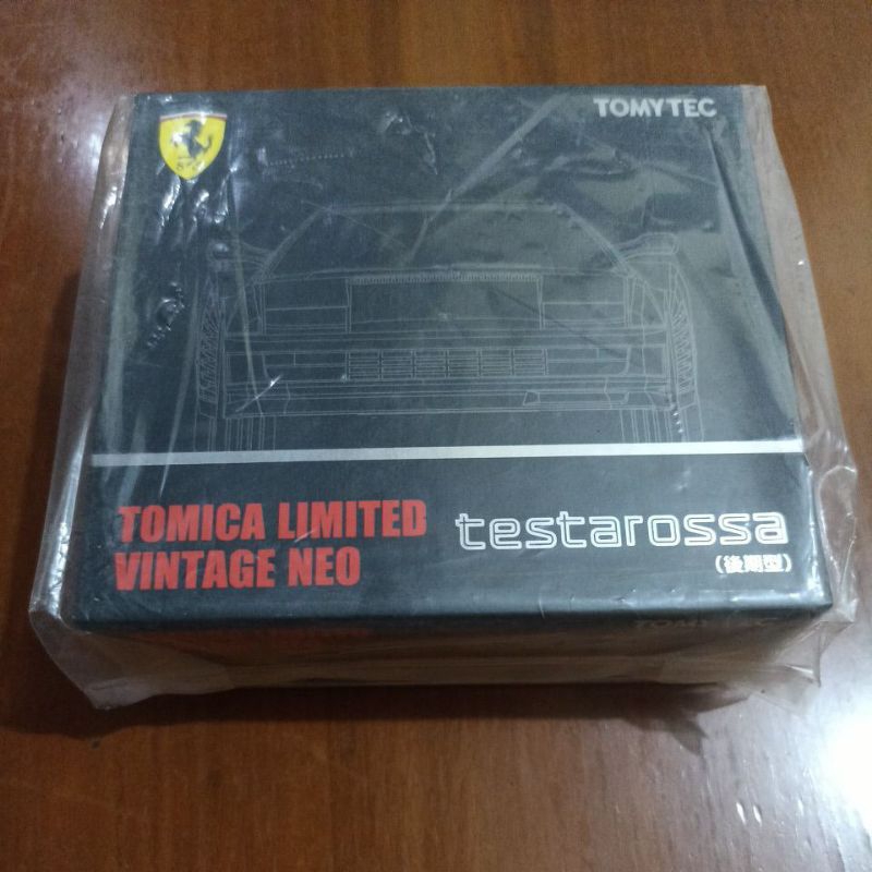 Tomica Limited Vintage Ferrari Testarossa Black