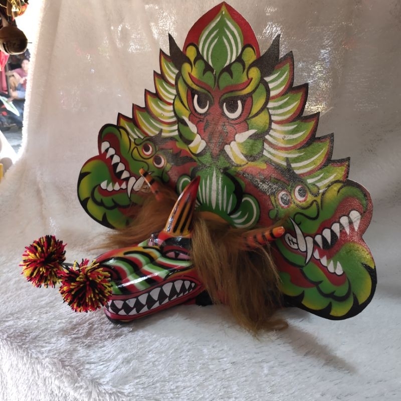 Barongan besar sungu kayu