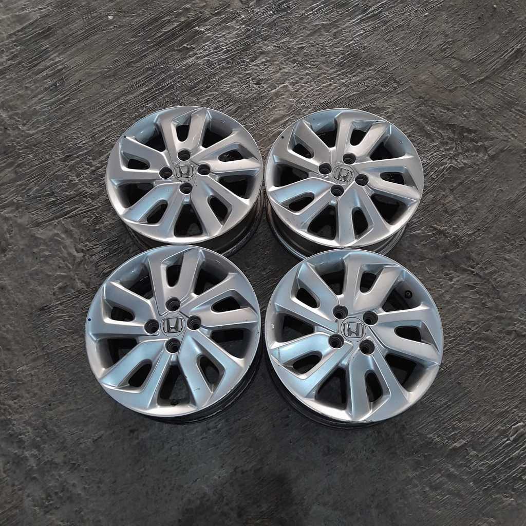 Velg Seken Copotan Mobilio Ring 15 PCD 4x100 Silver