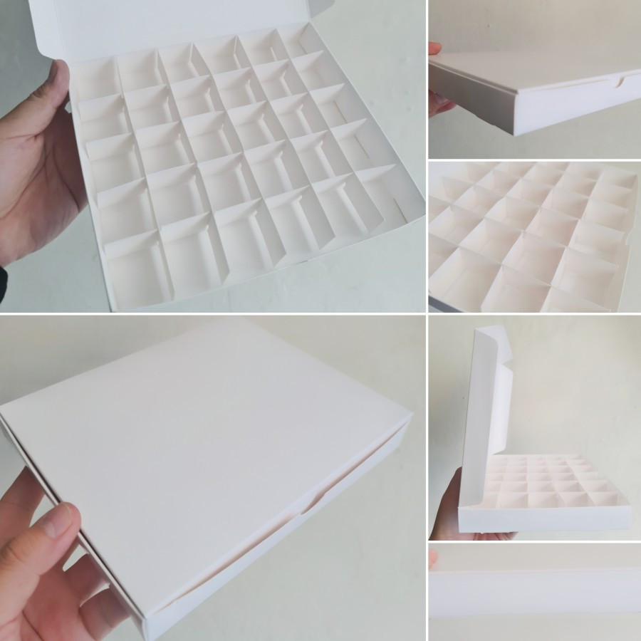 

(12 pcs ) dus mochi daifuku dus nastar sekat 30 size 3,3x3,3x2,5 cm warna putih
