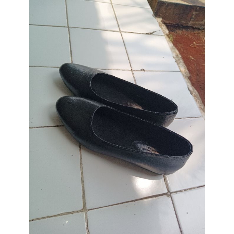 sepatu basic serlium proloved