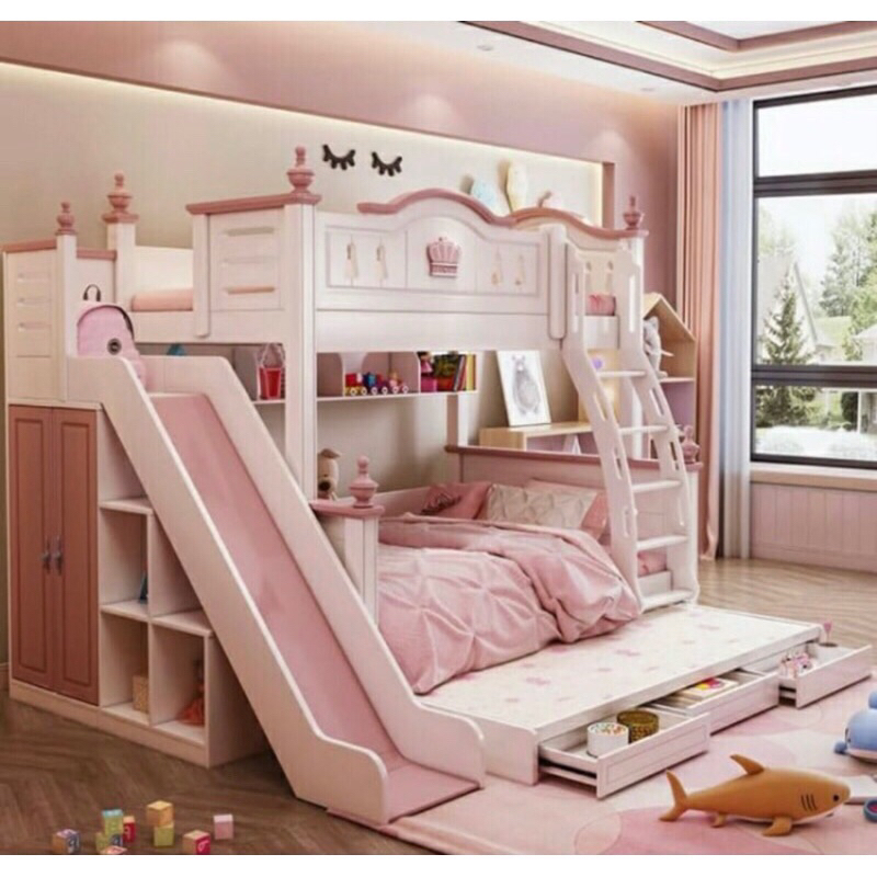 Tempat Tidur Tingkat Perosotan Perempuan