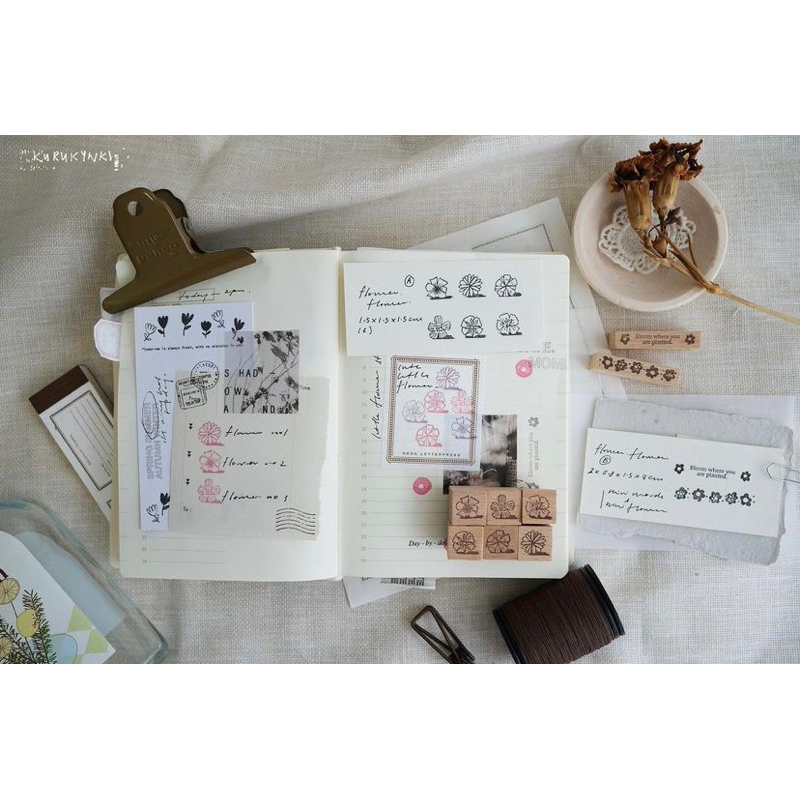 

Kurukynki Flower Rubber Stamp