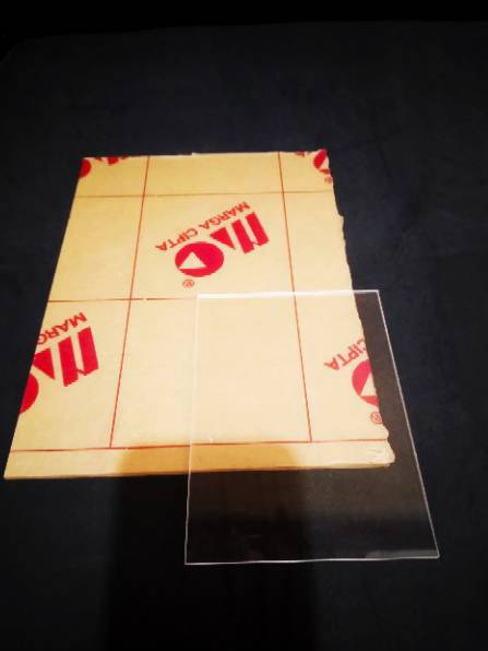 

Grosir Acrylic lembaran /akrilik A4 2mm/ akrilik warna bening/clear/ transparan/mika (21x30cm)