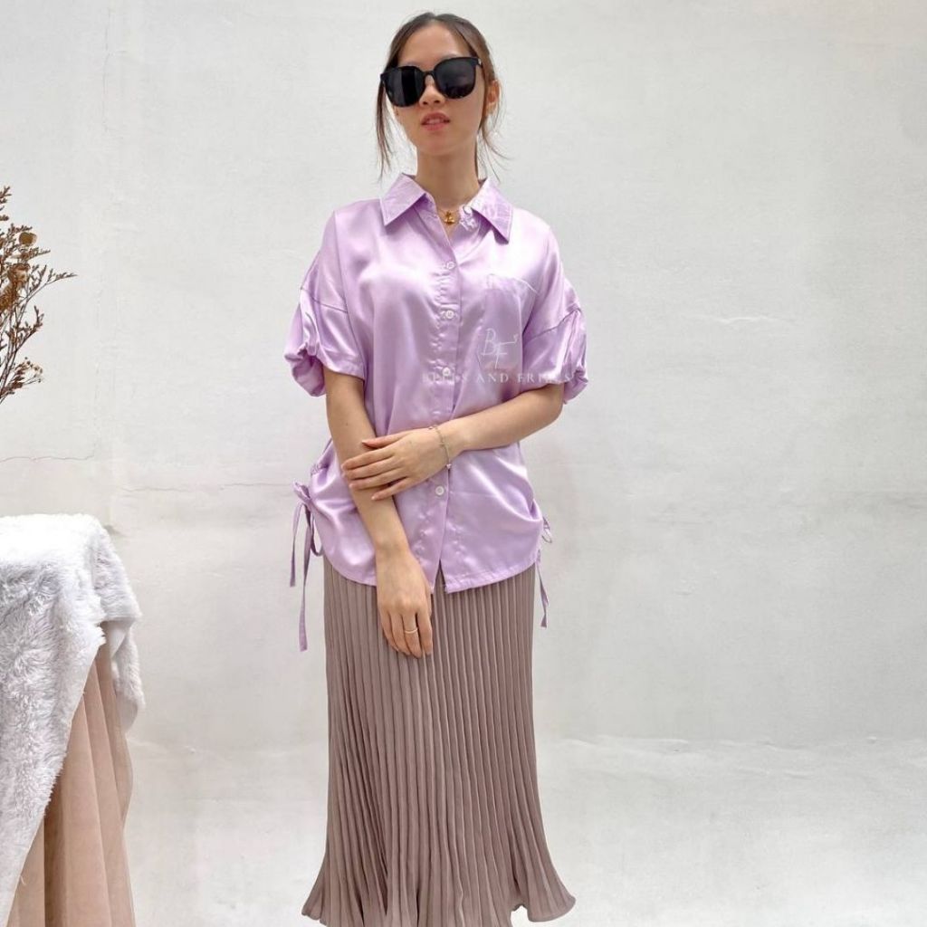 KALFI Blouse Satin Kerah V Neck / Puffy Top Satin / Atasan Serut / Kemeja Kantor Blouse Casual 0459