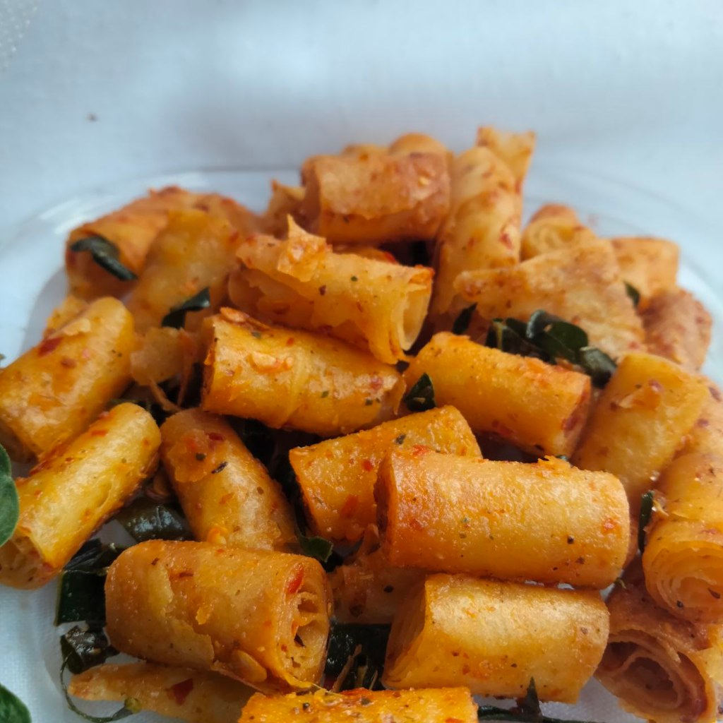 

PAKET USAHA 10 pcs Keripik Lumpia Kemasan Kecil HARGA Termurah