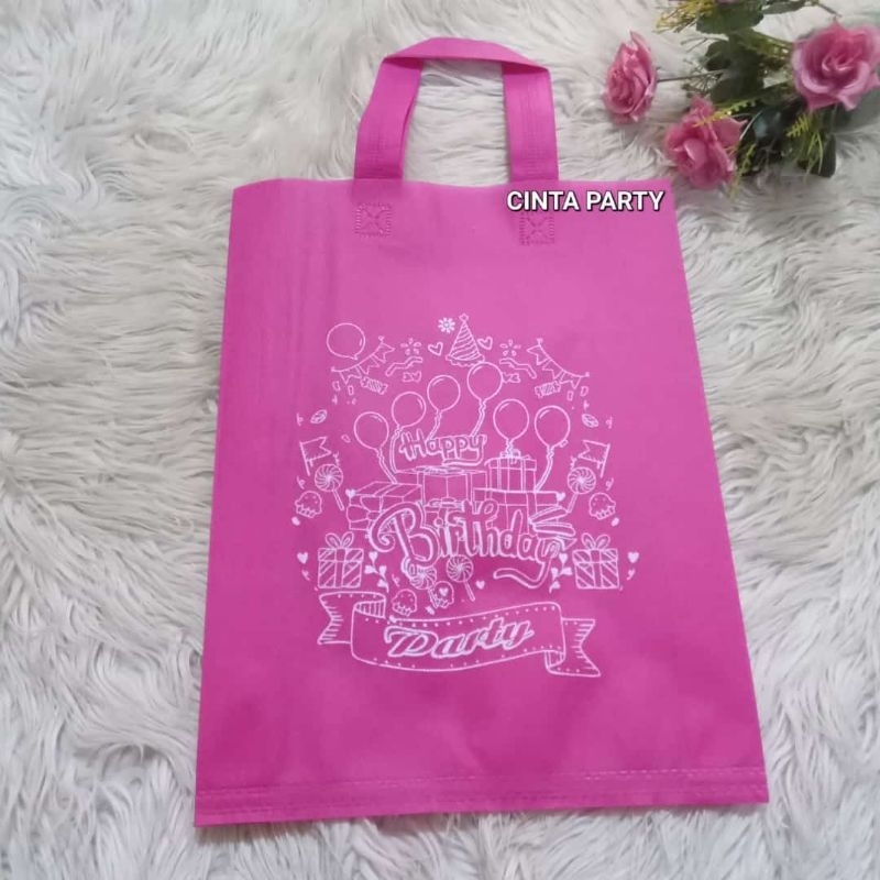 

Goodiebag Tali Happy Birthday Ulang Tahun 30x40cm 12pcs pink fucia