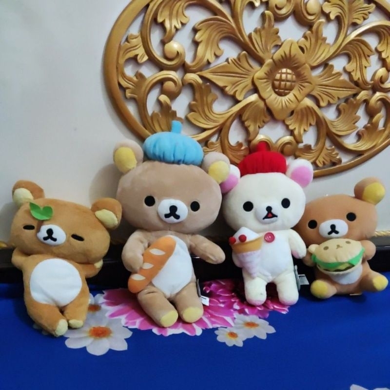 Boneka Rilakkuma kostum kue