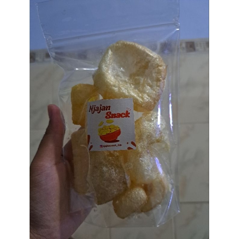 

Krupuk kulit sapi dorokdok