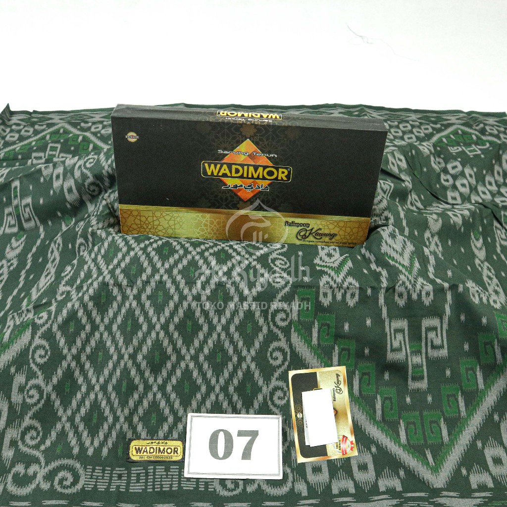 Sarung Wadimor Motif Balimoon Kawung