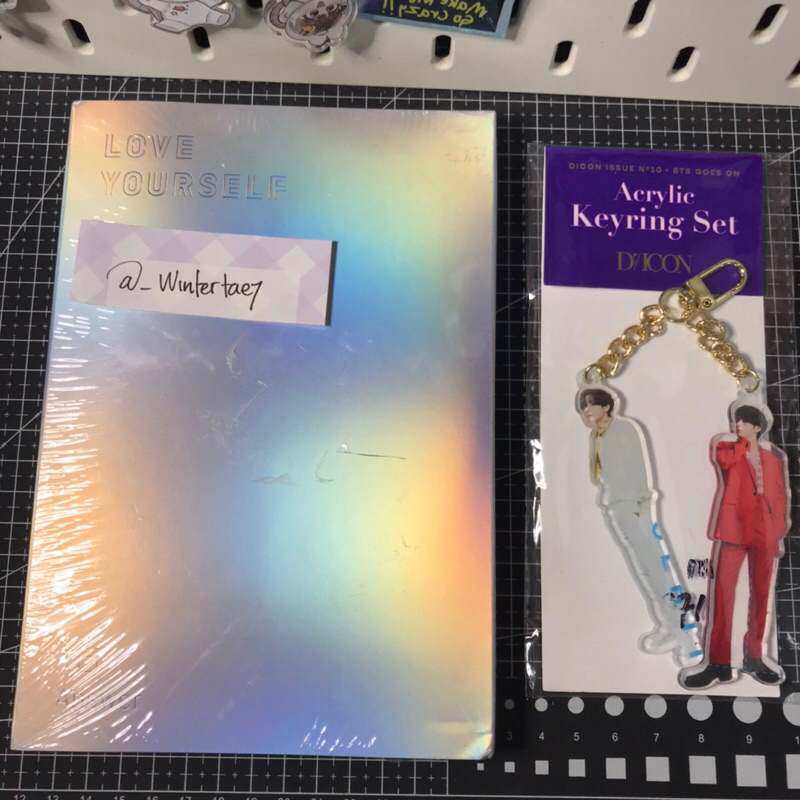 Album BTS Love Yourself Answer F Keychain Keyring DICON BTS Taehyung