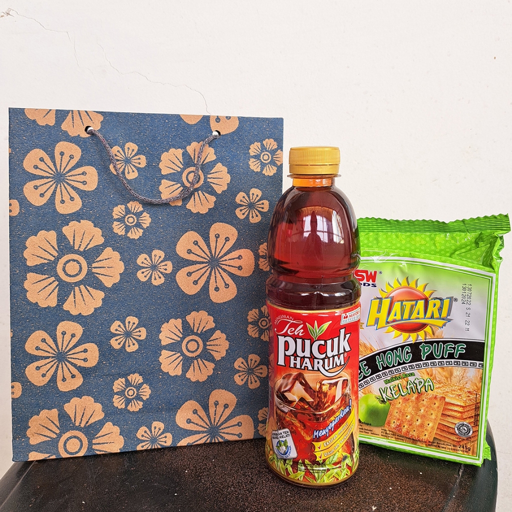 

Paperbag Motif Bunga Biru uk. 17x5x21 Paper Bag Motif Tas Kertas Hajatan Paperbag Murah