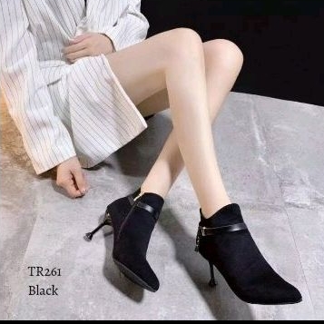 Preloved Sepatu Boots Wanita Heels Hitam Black Korean Style Size 36 Murah