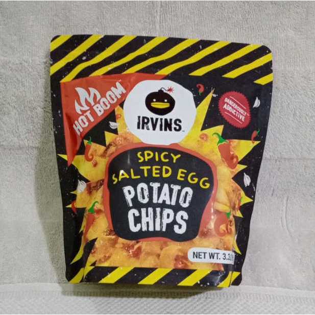 

Irvins Spicy Salted Egg Potato Chips 95gr (Hot Boom)