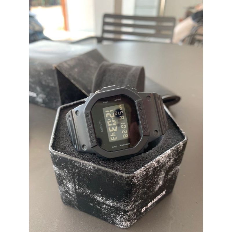 GSHOCK DW5600-BB LIKE NEW SECOND