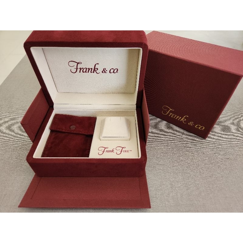 Frank n co jewelry box (earring)Frank n co jewelry box (earring)