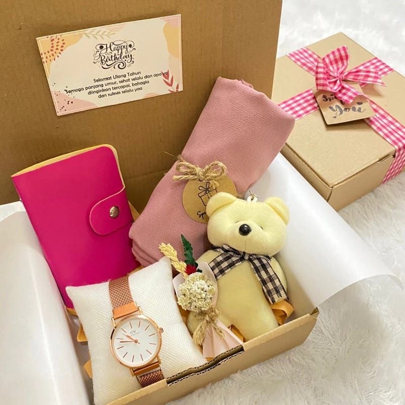 

GIFTBOX HAMPERS JAM TANGAN CEWEK HIJAB