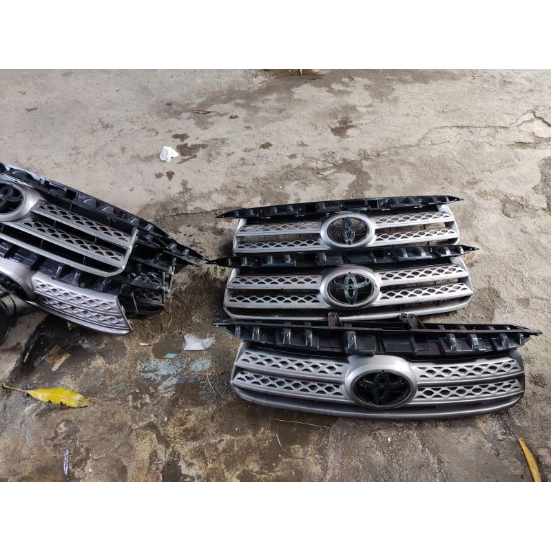 grill gril fortuner 2010 2011 lelangan original second siap gas tanpa lis chroom atas