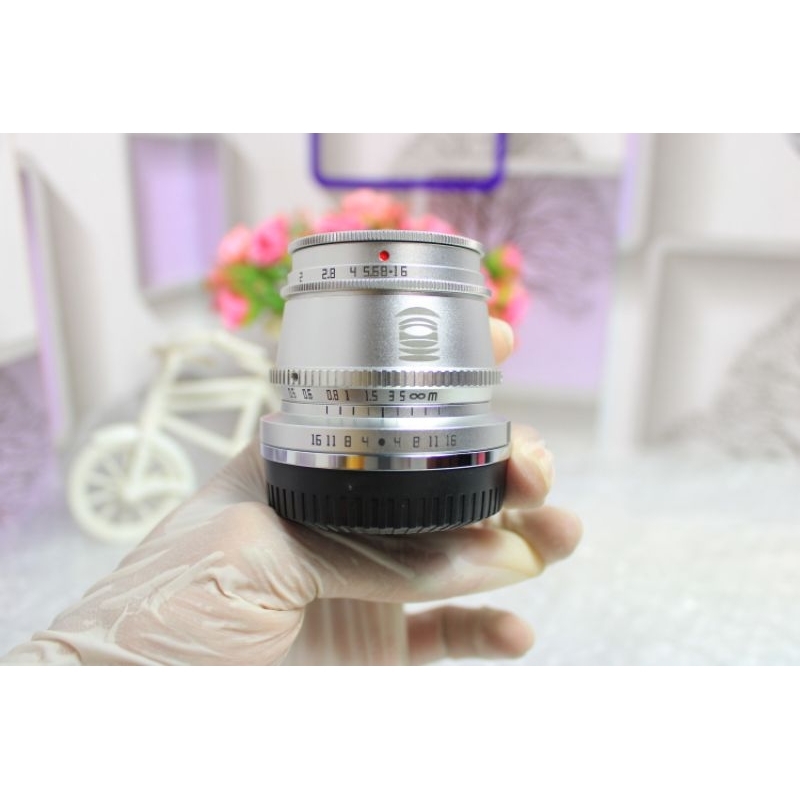 LENSA TTARTISAN FUJIFILM